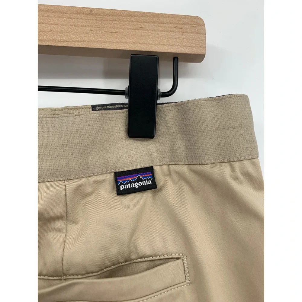Patagonia Shorts Mens Large Beige Skyline Traveler Hiking Outdoor Performance 8